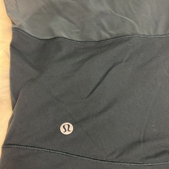 Lululemon Blueish Green Sheer top size 4 C34 - Picture 6 of 8